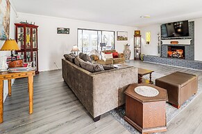 Mountain Golf Family Home w/ Deck in Spruce Pine