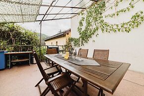 Noua Oasis BNB with parking