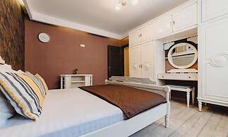 Noua Oasis BNB with parking