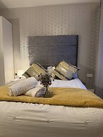 2bed Flat 5 Mins From New Street Free Parking