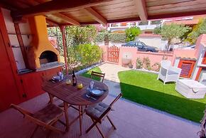 Comfy Sardinian Retreat With Pool Access