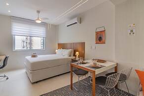 5 Minutes From Copacabana Beach B703