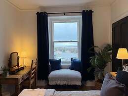 Seaview Apartment - 2bed on Anstruther Harbour