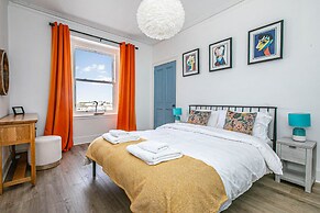 Seaview 2-bed Apartment on Anstruther Harbourfront