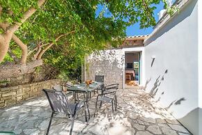 Villa Adamantia in Ozias