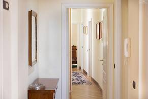 Rental in Rome Borghese Apartment