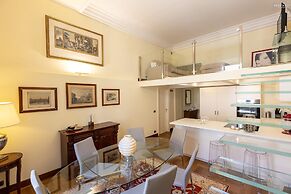 Rental in Rome Borghese Apartment