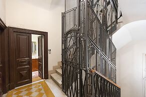 Rental in Rome Borghese Apartment