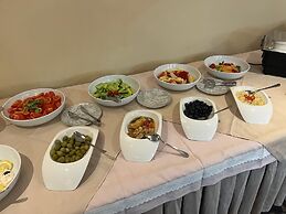 Classic Inn By Radacini