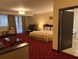 Classic Inn By Radacini