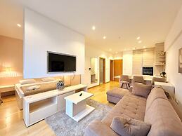 Aurelio Central Residences