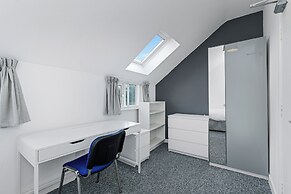 Montpellier Road 121