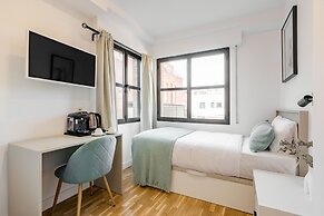 Square Rooms by Charming