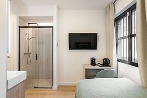 Square Rooms by Charming