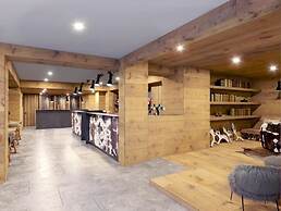 Le Mallet Courmayer by Halldis