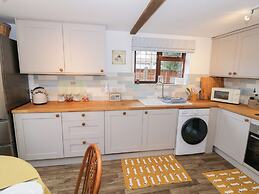 Magpie Cottage