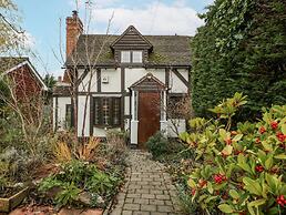 Magpie Cottage