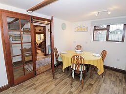 Magpie Cottage
