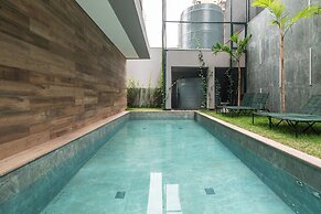 Apto com Piscina e Academia a 350m do Metr
