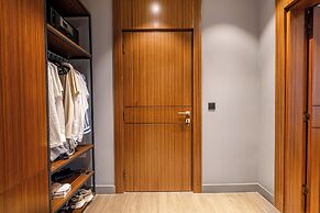 Get Royal Suits Spa