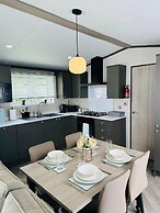 Ashbourne Heights Holiday Park - Holiday Accommodation 18103