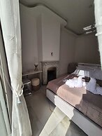 Arco Boutique Rooms