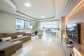 Apt w/ 3 BR & Grill 400m From the Beach Prs0101