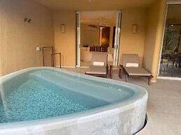 Luxury Oceanfront At Majahua