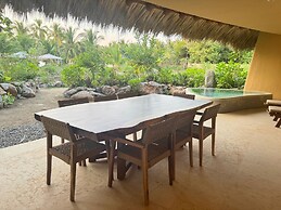 Luxury Oceanfront At Majahua