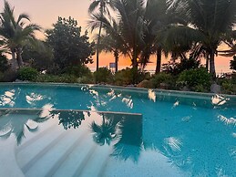 Luxury Oceanfront At Majahua
