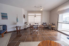 Apto Pet Friendly Beira Mar com Vista e Garagem