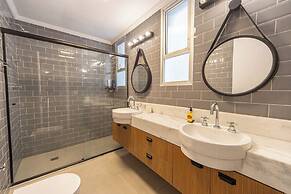 Apto Pet Friendly Beira Mar com Vista e Garagem