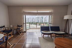 Apto Pet Friendly Beira Mar com Vista e Garagem