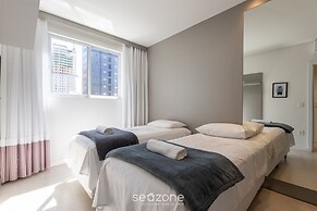 Apt w/ Gourmet Balcony 450m From Beach Reb0802