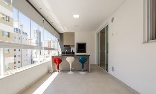 Apt w/ Gourmet Balcony 450m From Beach Reb0802