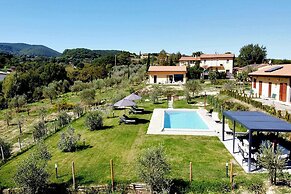 Apartment With Swimming Pool in Tuscany