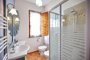 Apartment With Swimming Pool in Tuscany