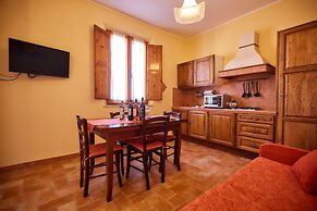 Apartment With Swimming Pool in Tuscany