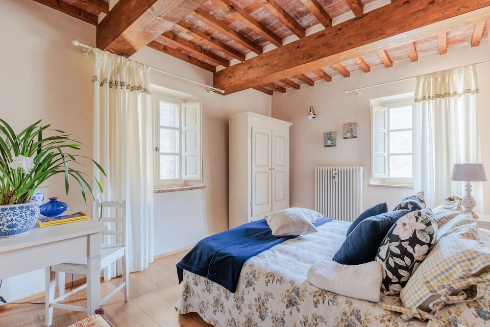 Villa Near Lucca With Tuscan Charm