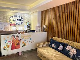 Taradii Boutique