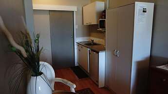 Nana Glad's Beach Front Accommodation