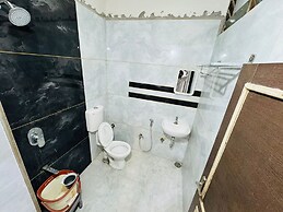 Hotel Raj Laxmi