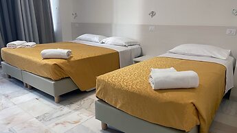 M9 REST HOUSE VENICE