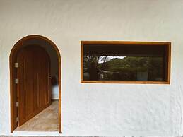 The Hub Erawan Resort