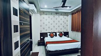 Orchid Petal Nandini Grand