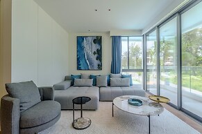 Beachfront 1bedroom Apartment Kora Resort