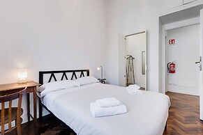 Elegant 3-Bedroom Apt in Piazza Mazzini