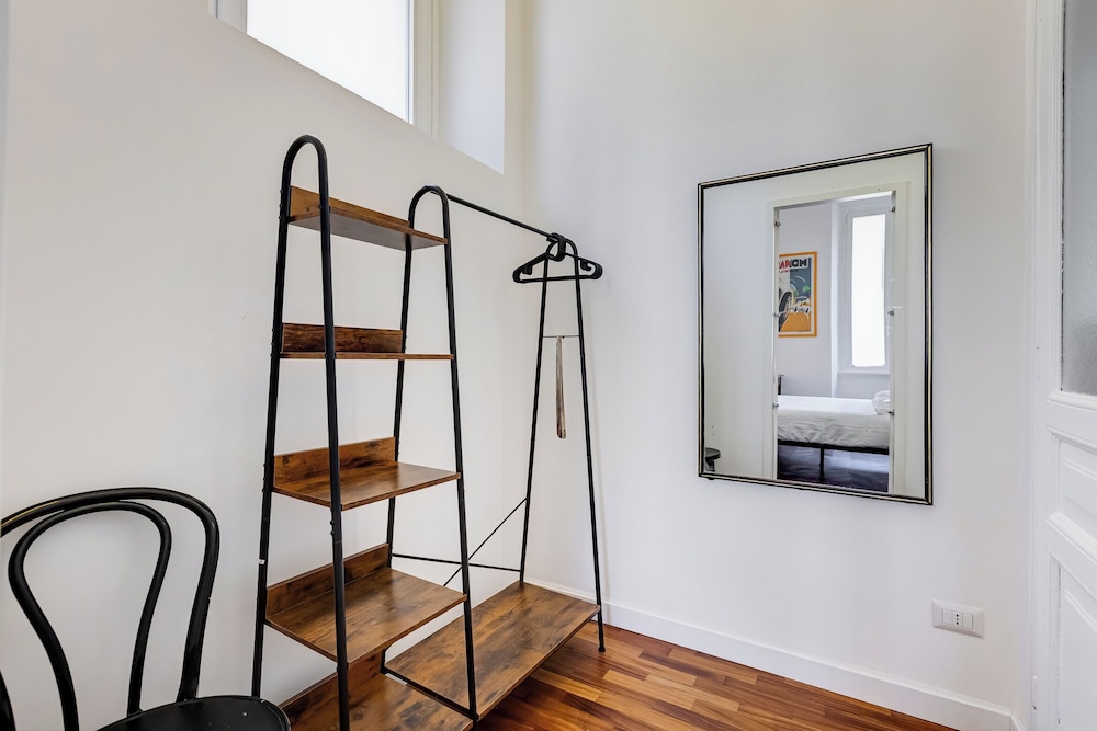 Elegant 3-Bedroom Apt in Piazza Mazzini