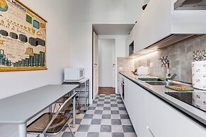 Elegant 3-Bedroom Apt in Piazza Mazzini