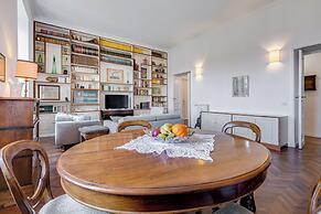 Elegant 3-Bedroom Apt in Piazza Mazzini